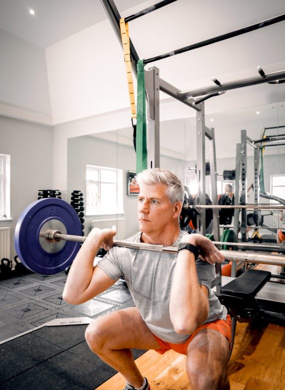 GuyFrontSquat__kam_colour